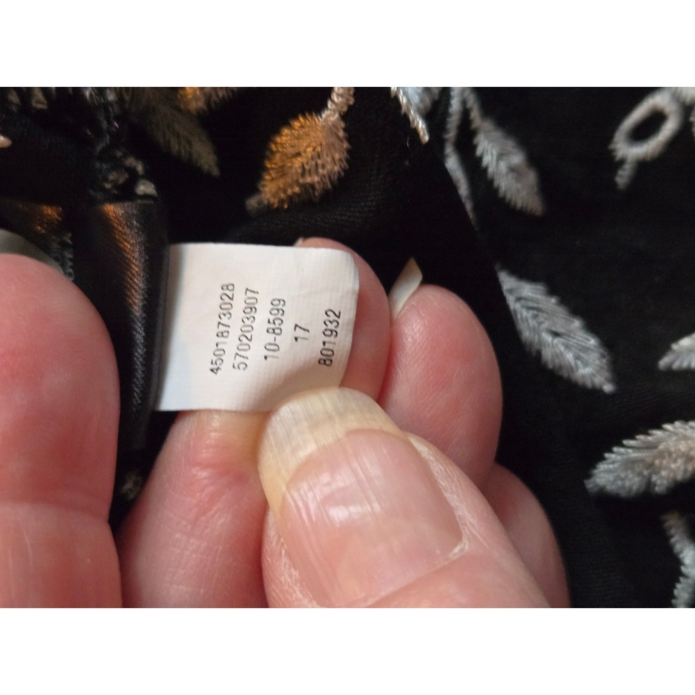 White House Black Market Embroidered Top WomenM Black Excellent BohoBell Sleeves - Picture 8 of 9